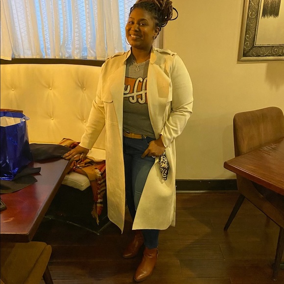 Meet your Posher, Tyessen - Picture 3 of 5